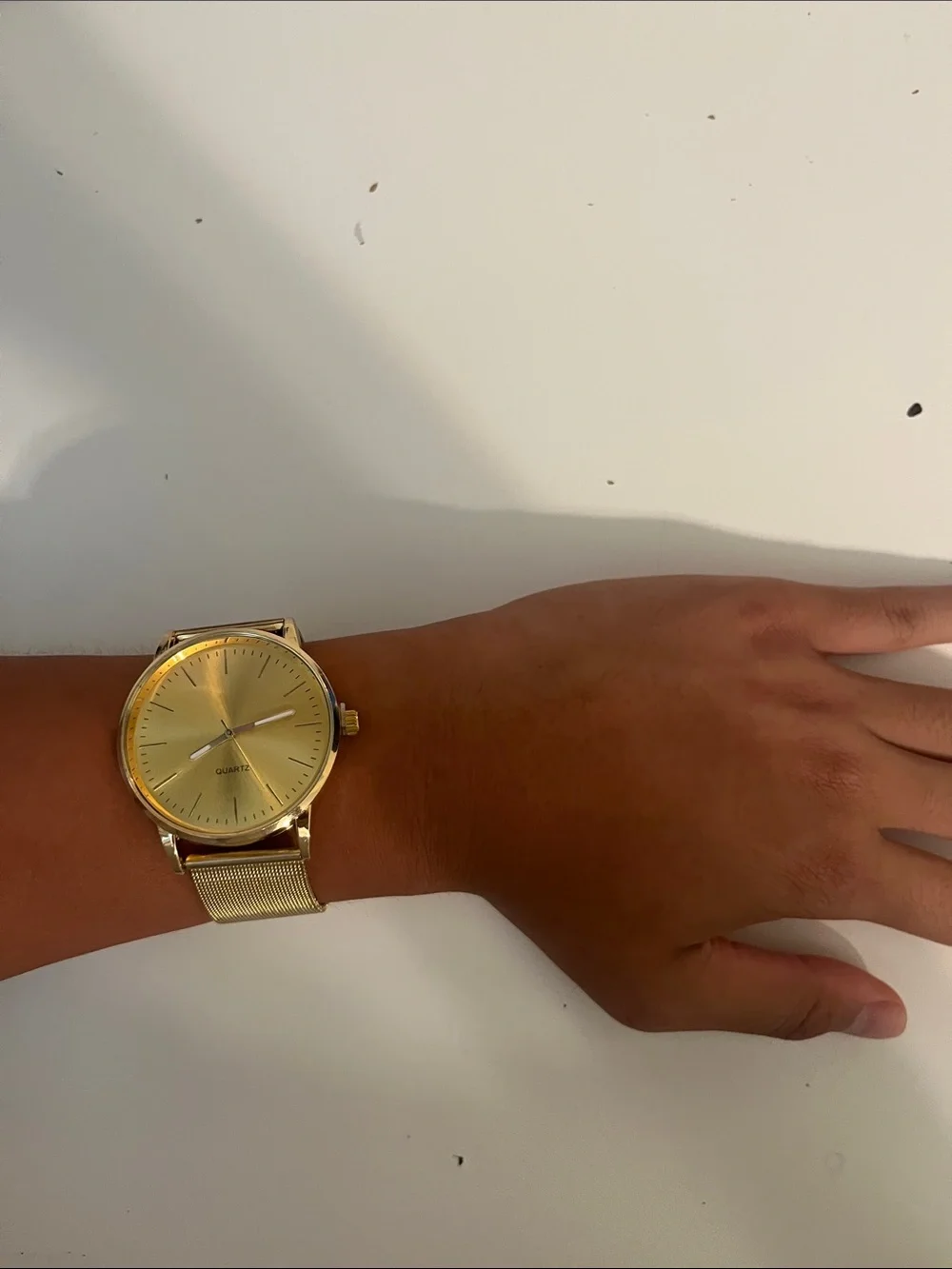 Gold Men's Mesh Strap Quartz Watch - Unbranded